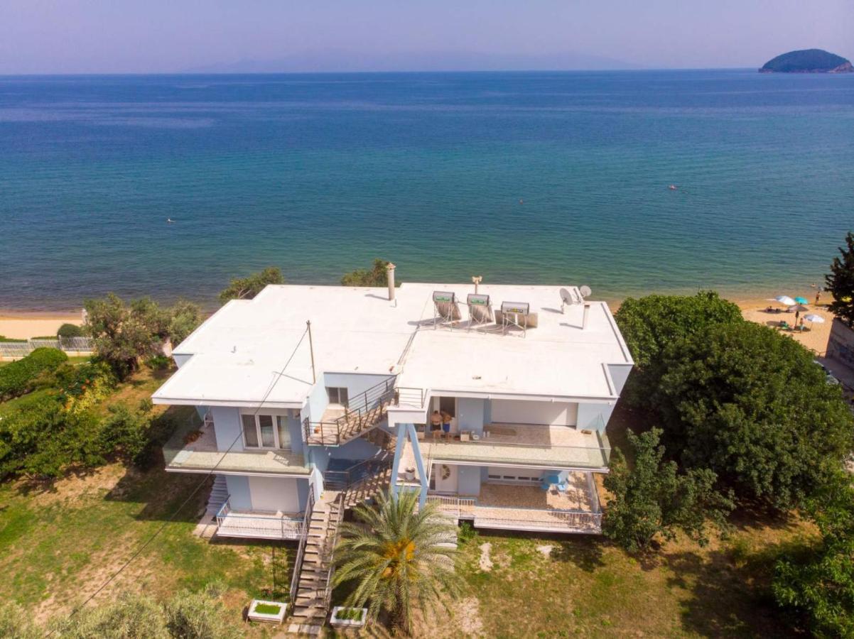 Apartament Rhombus By The Sea PalaiónTsiflíkion Zewnętrze zdjęcie