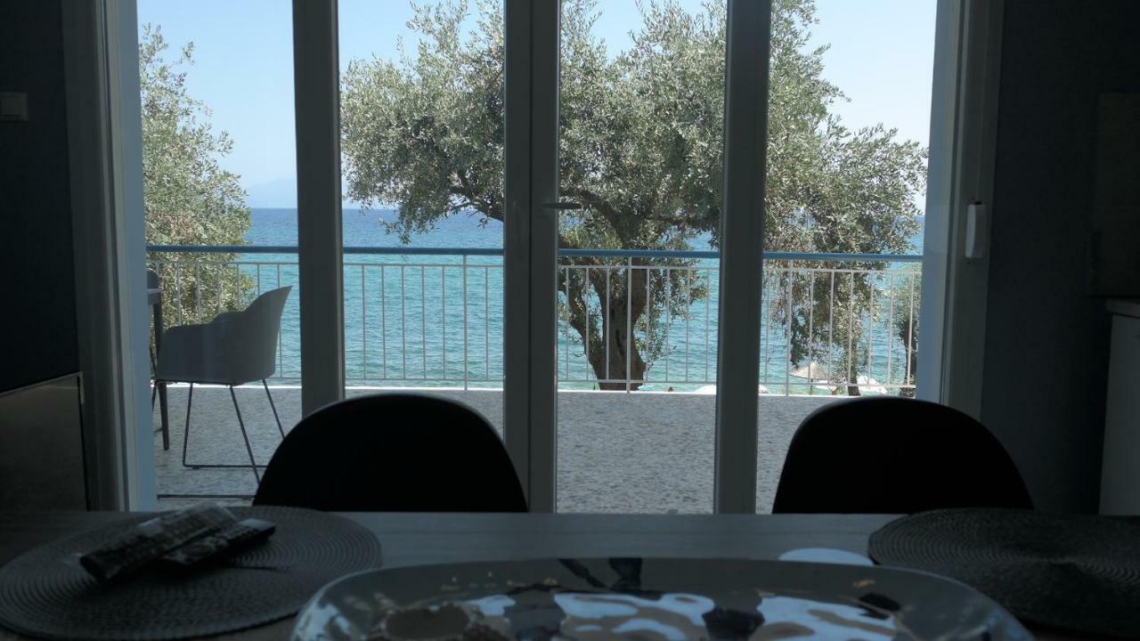Apartament Rhombus By The Sea PalaiónTsiflíkion Zewnętrze zdjęcie
